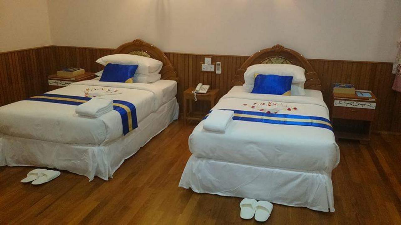 Famous Hotel 바고 외부 사진
